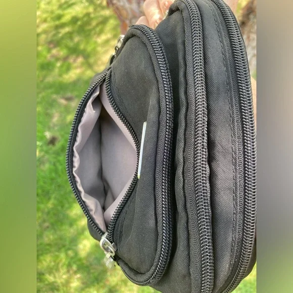 😎Baggallini Mini Cross Body Black - Picture 5 of 15